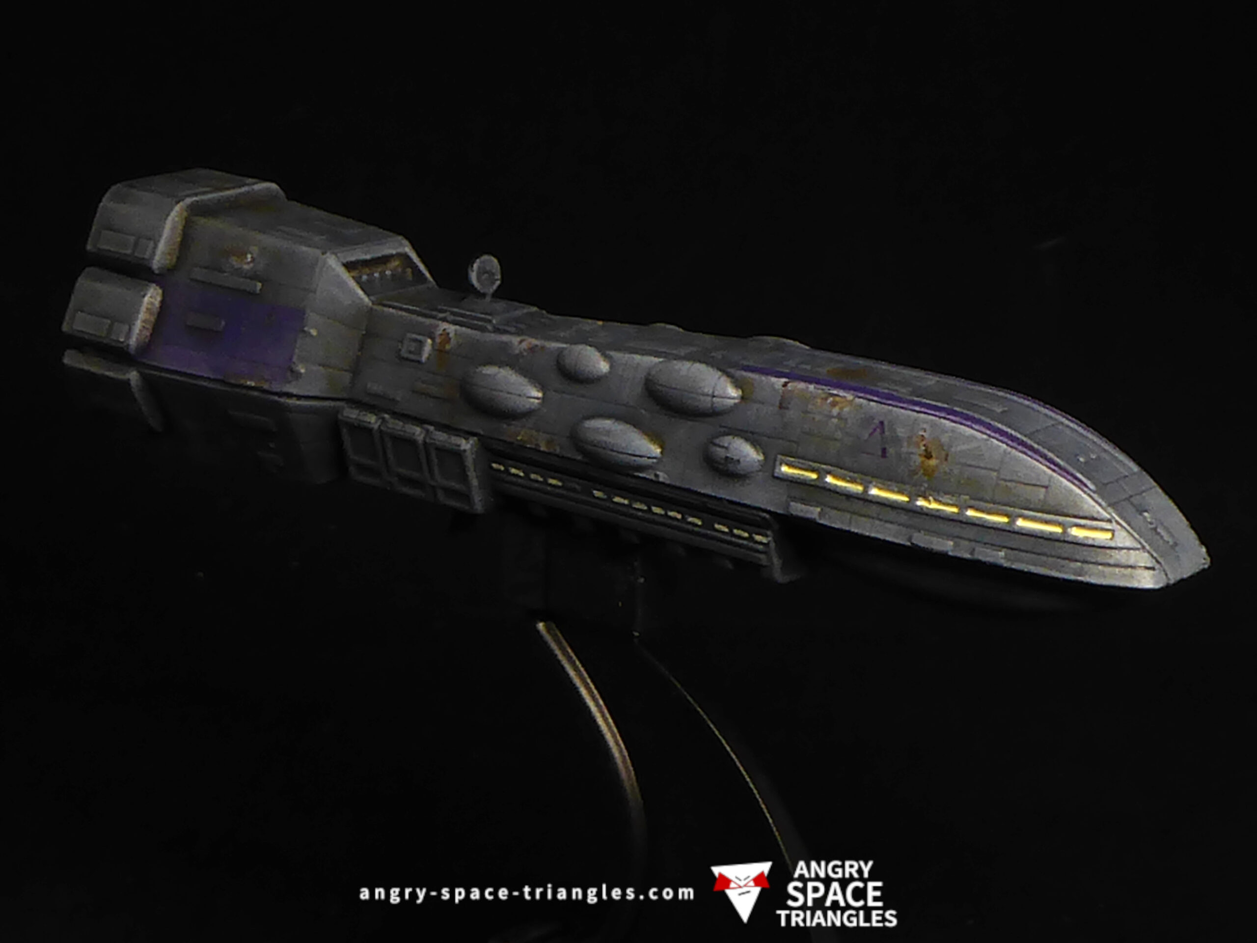 Painted Dreadnought-class Heavy Cruiser in Purple for Star Wars Armada