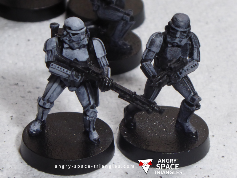 Comparing 2 Methods of Painting Stormtroopers